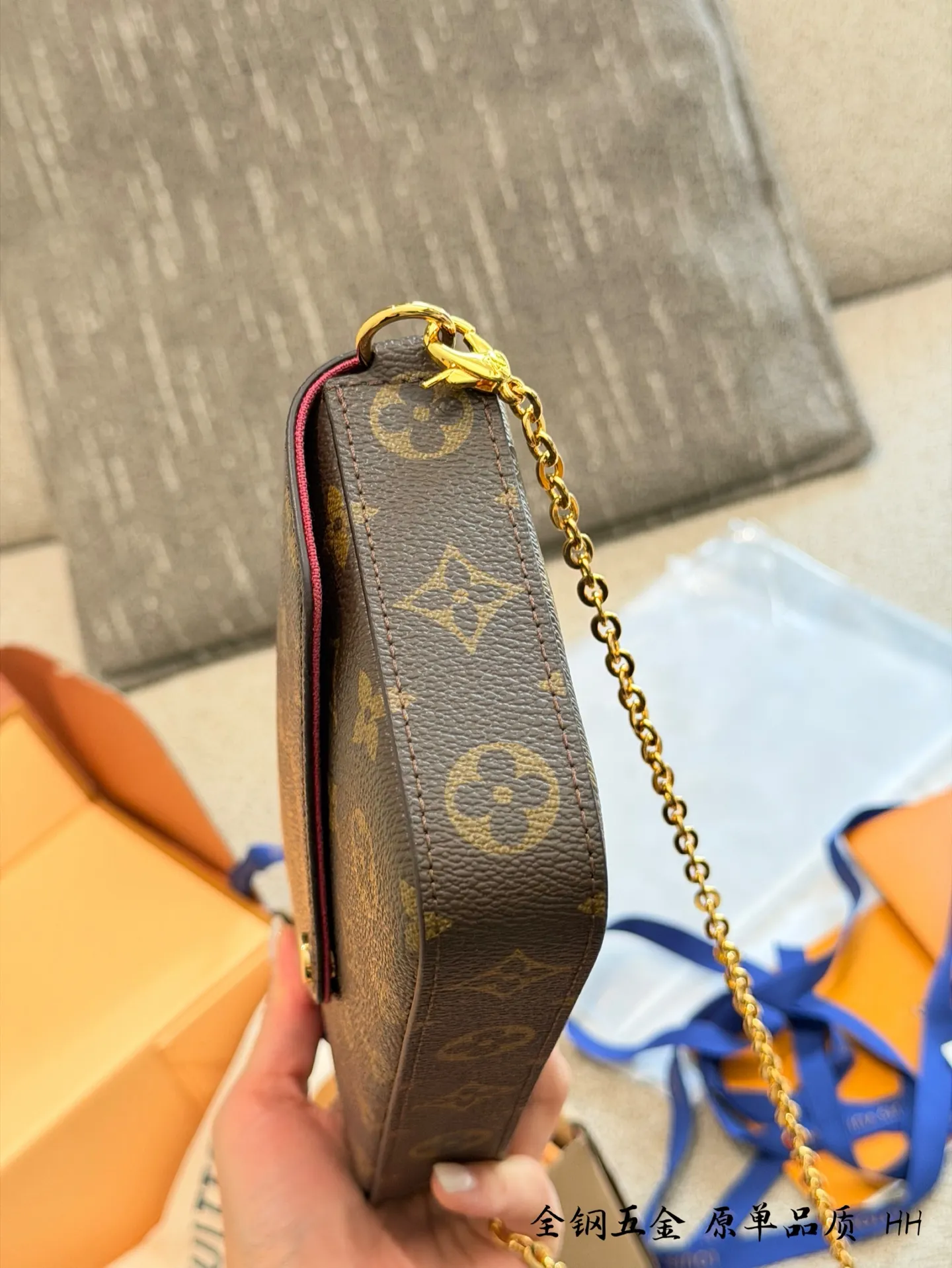 Félicie Pochette Monogram Canvas 3-in-1 Chain Bag D31017998 — view 6