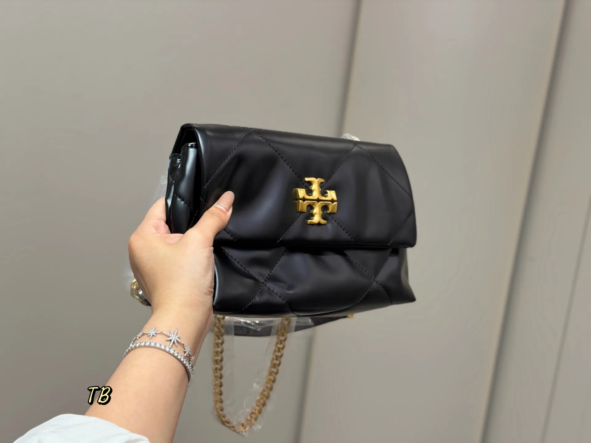 Kira Quilted Flap Shoulder Bag D31018295 — view 9