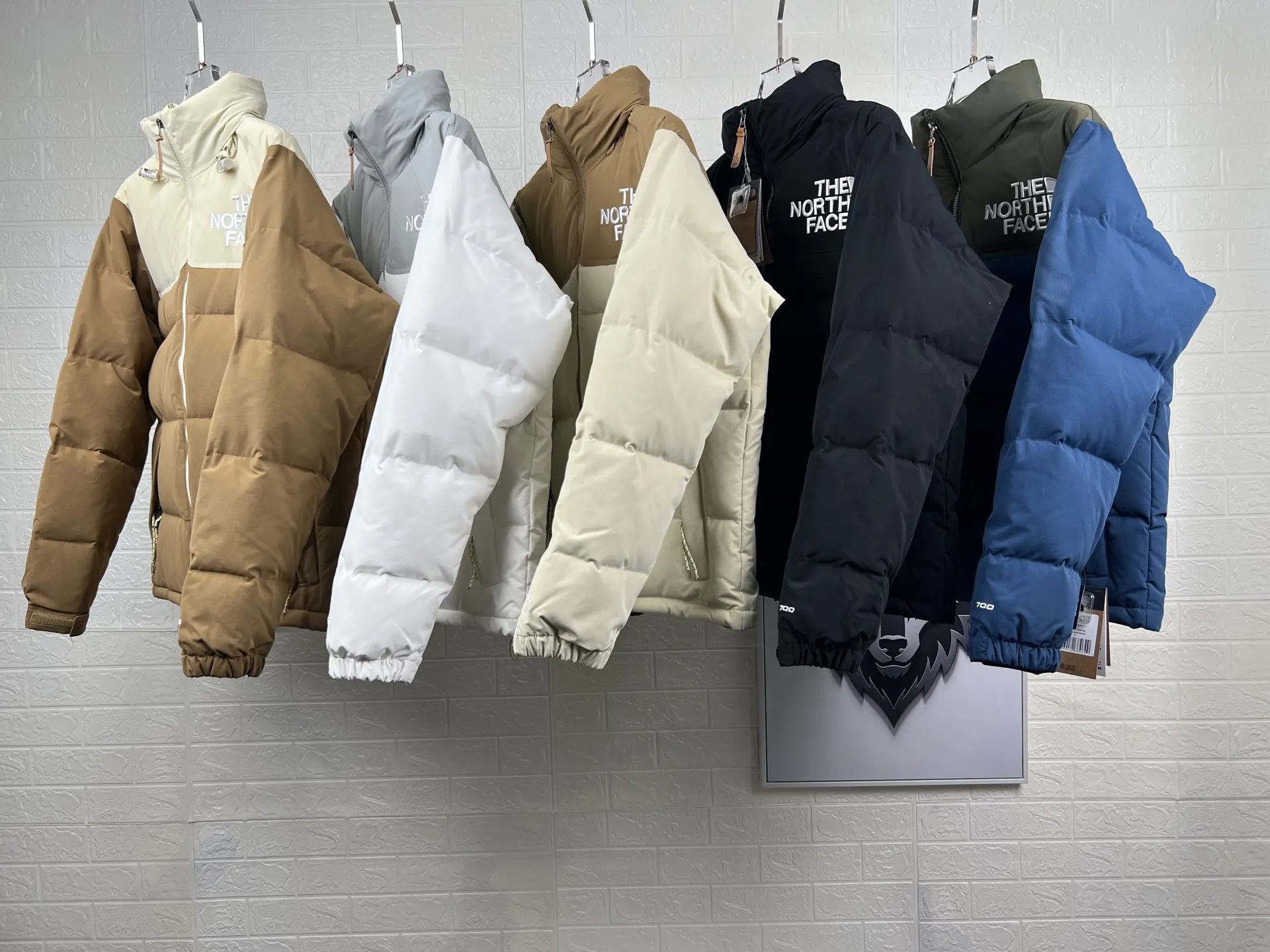 Low-Fi Hi-Tek Down-Filled Puffer Jacket D32019044
