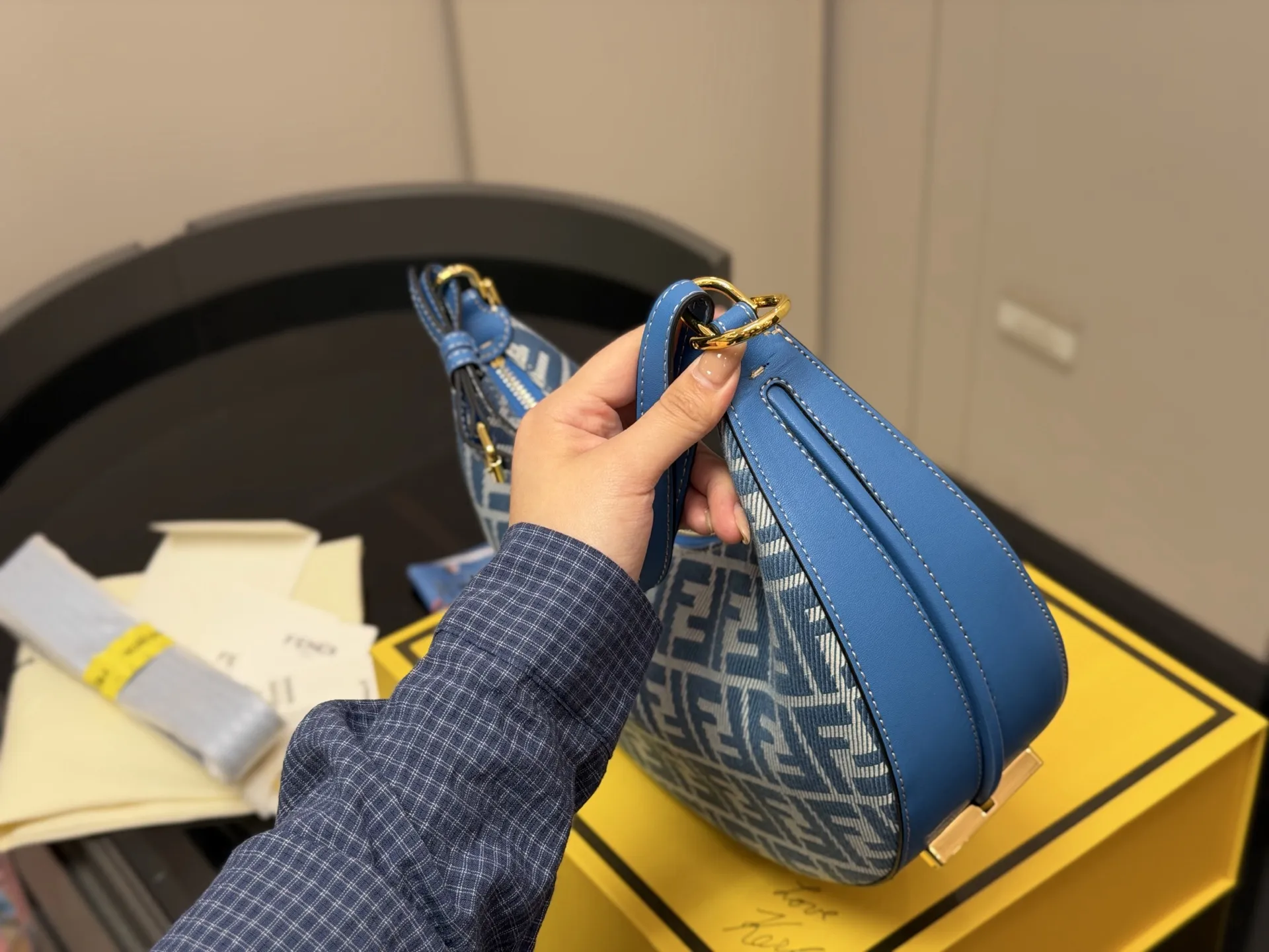 Fendi Monogram Croissant Shoulder Bag D32018222 — view 6