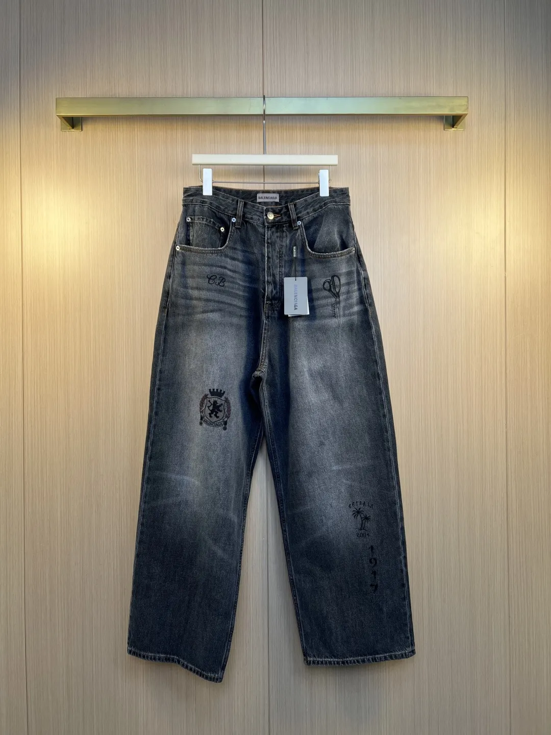 Tattoo Print Wide-Leg Jeans D32519239