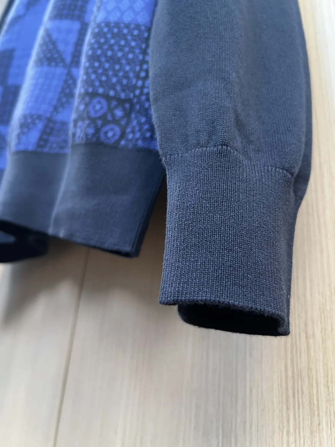 Geometric Jacquard Knit Polo Sweater D32519236 — view 2