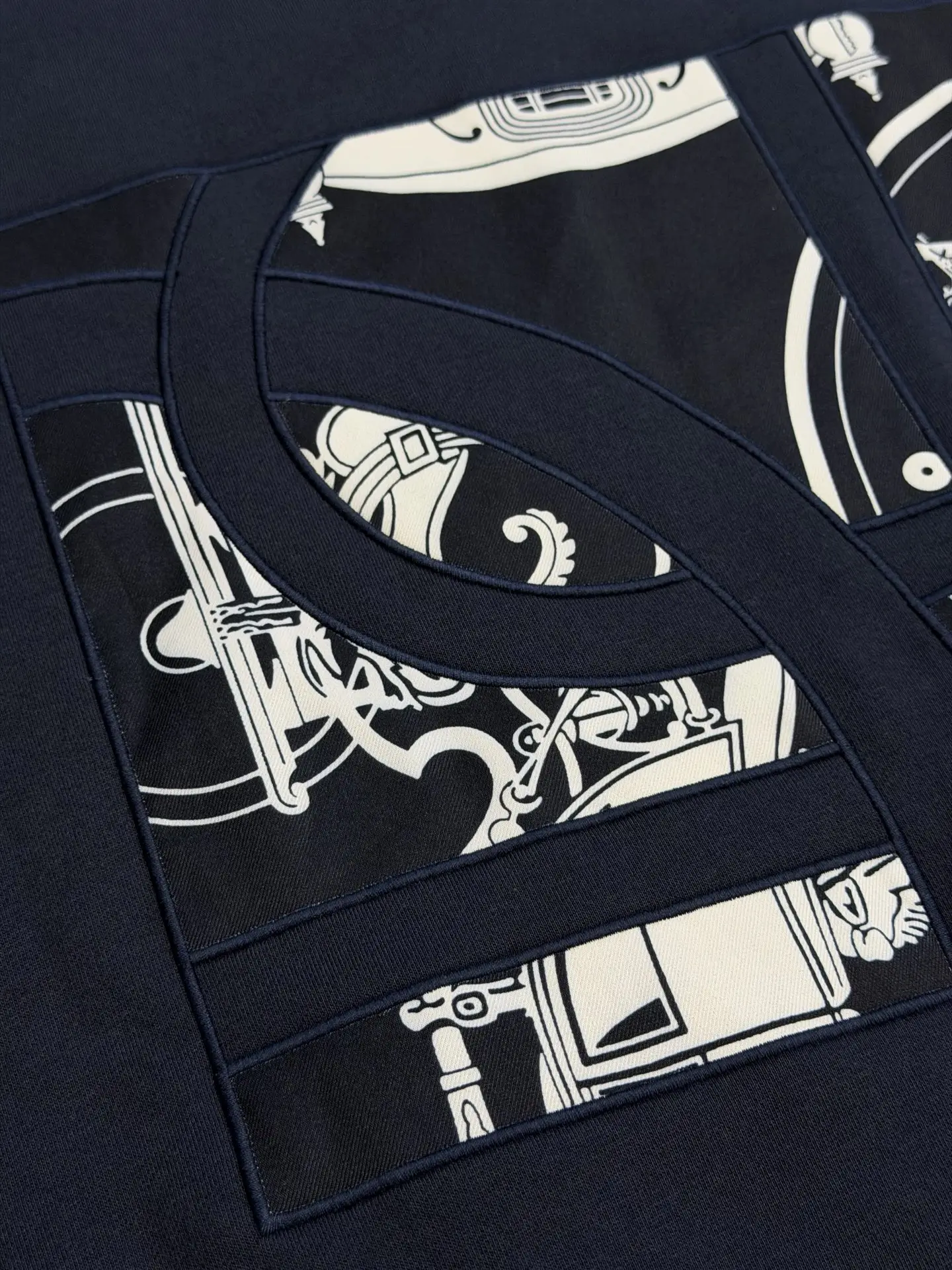 Embroidered Equestrian Motif Zip-Up Hoodie D33519151 — view 8