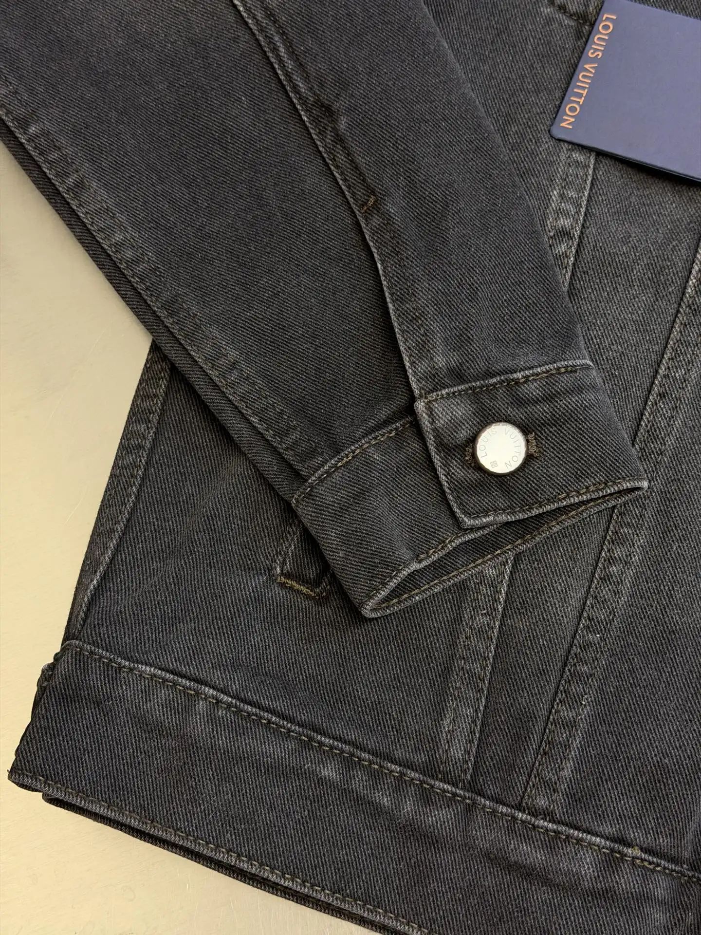 Embroidered Denim Trucker Jacket D33519172 — view 7