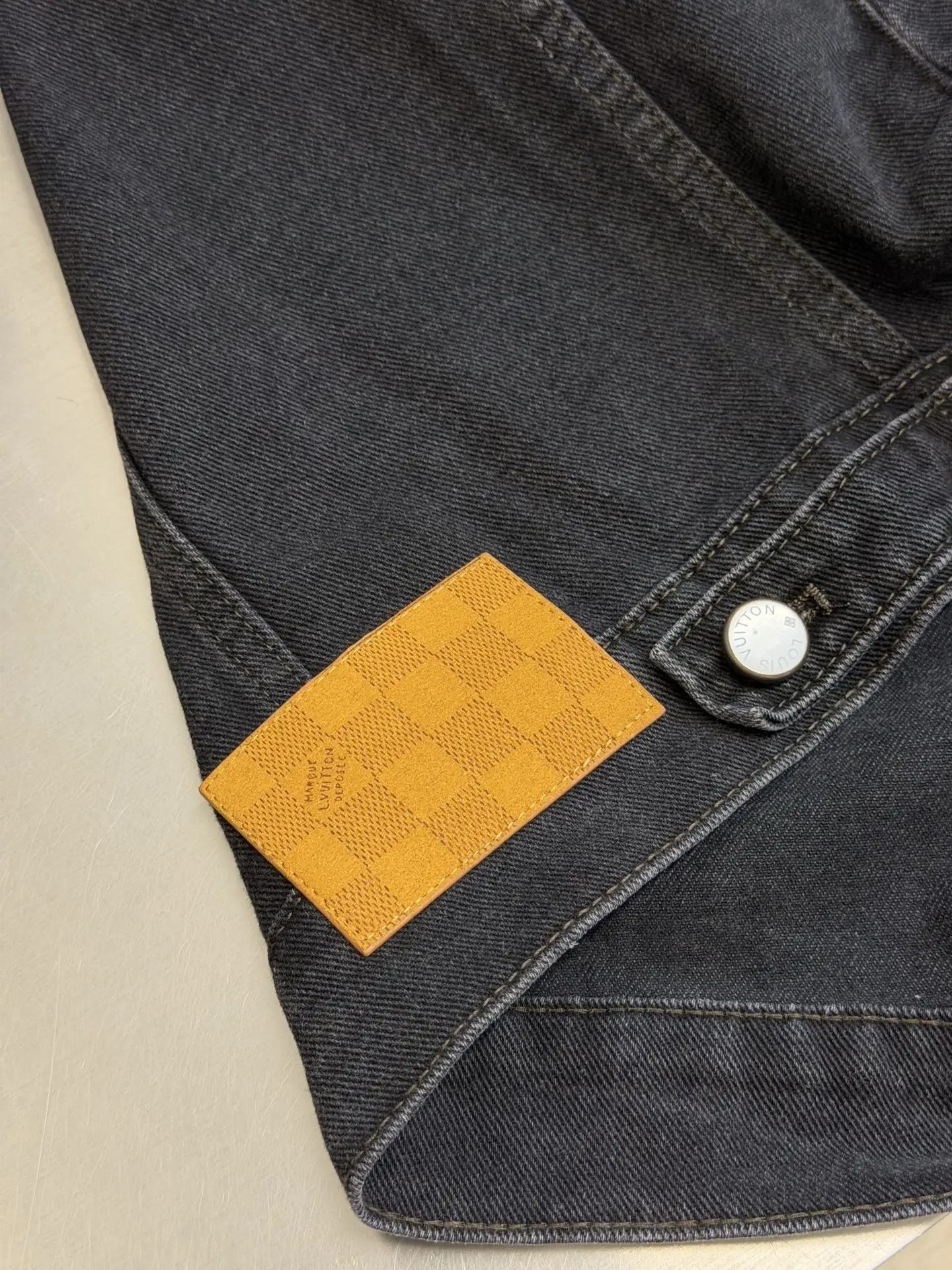 Embroidered Denim Trucker Jacket D33519172 — view 9