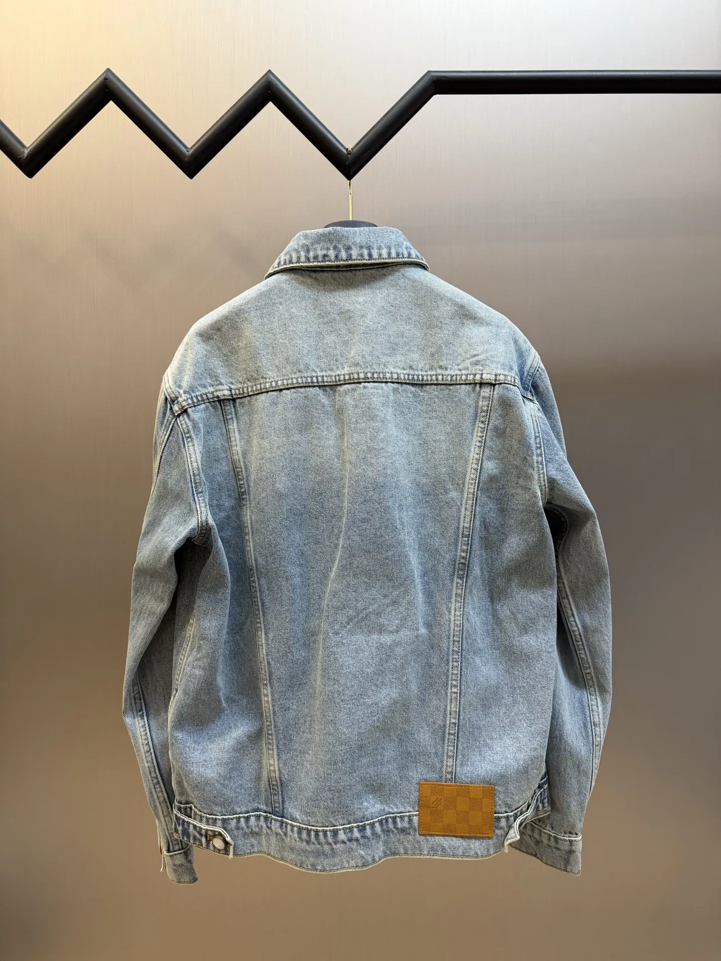 Embroidered Denim Trucker Jacket D33519171 — view 4