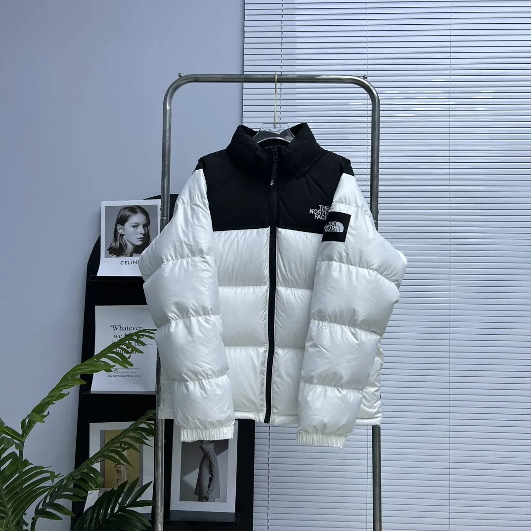 1996 Retro Nuptse Down-Filled Puffer Jacket D35019038