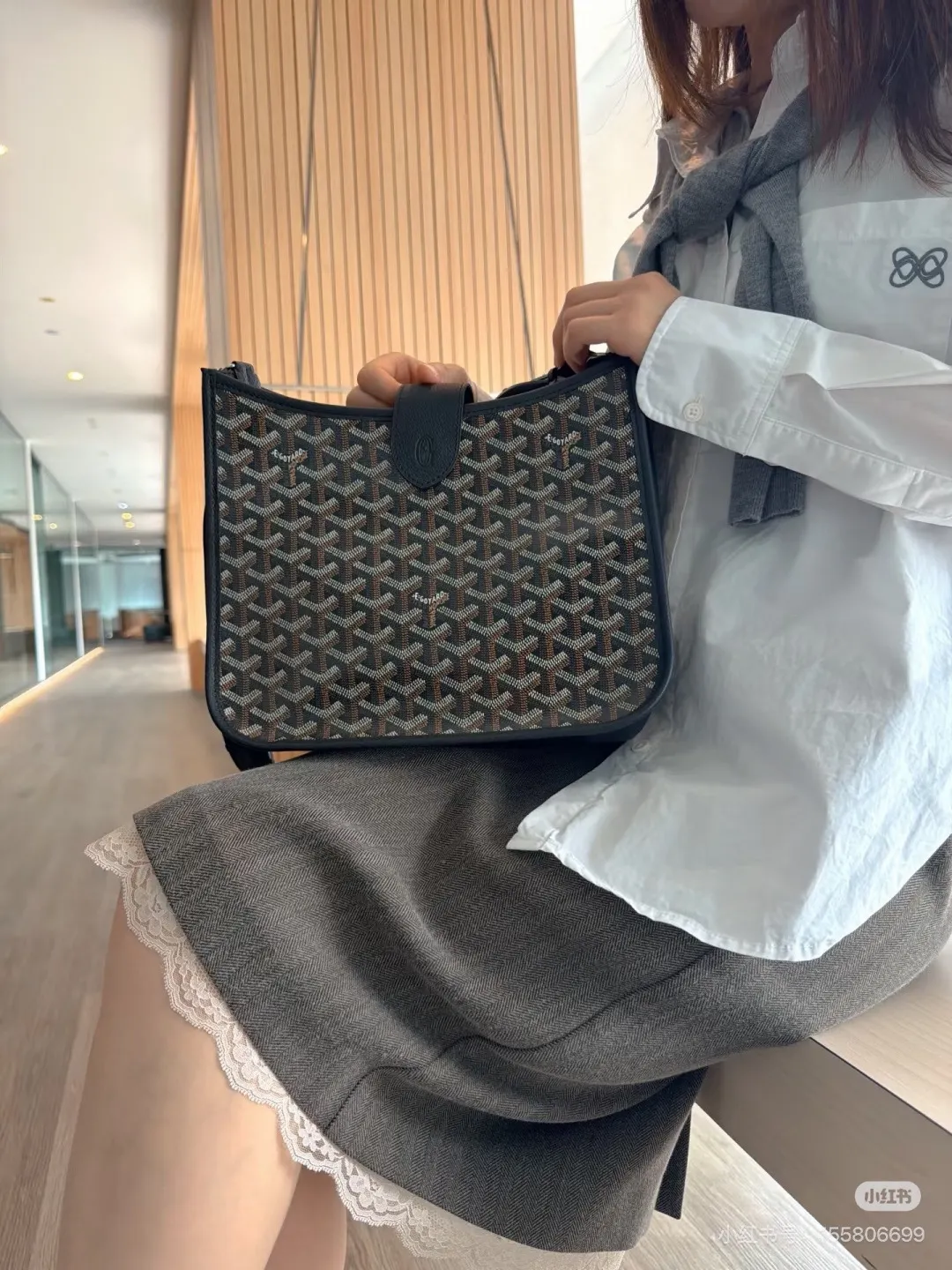 Musette Evelyn Monogram Shoulder Bag D35518225 — view 6