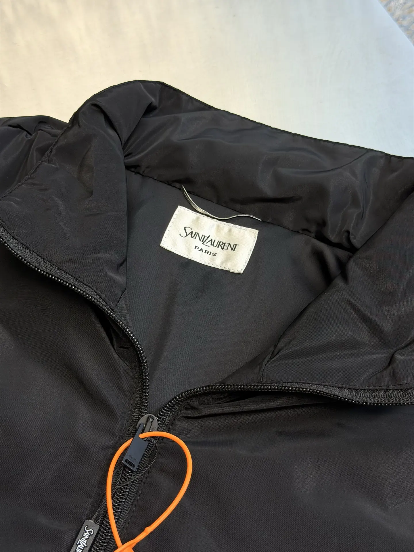 Logo-Embroidered Padded Bomber Jacket D36019158 — view 5