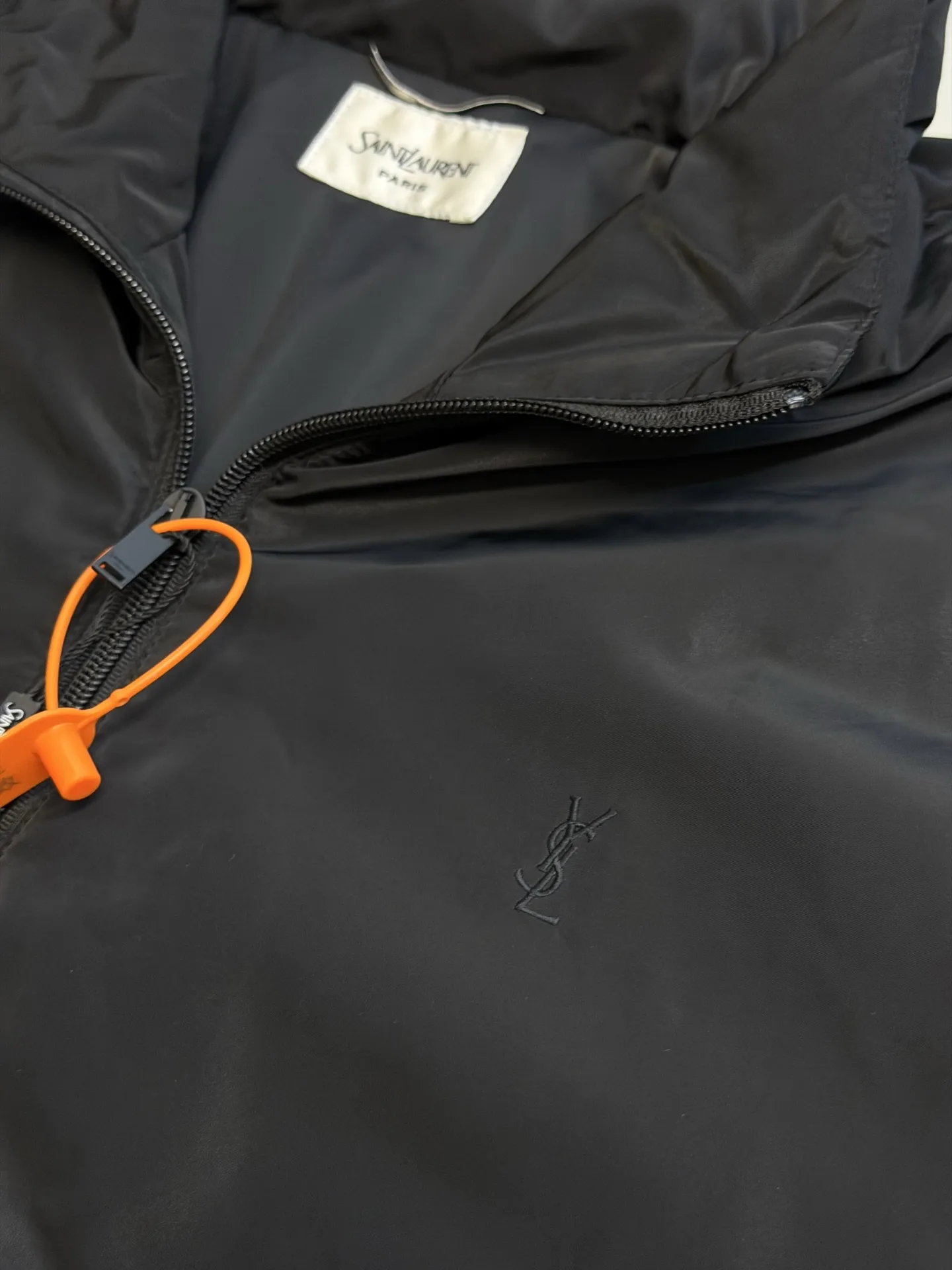Logo-Embroidered Padded Bomber Jacket D36019158 — view 6