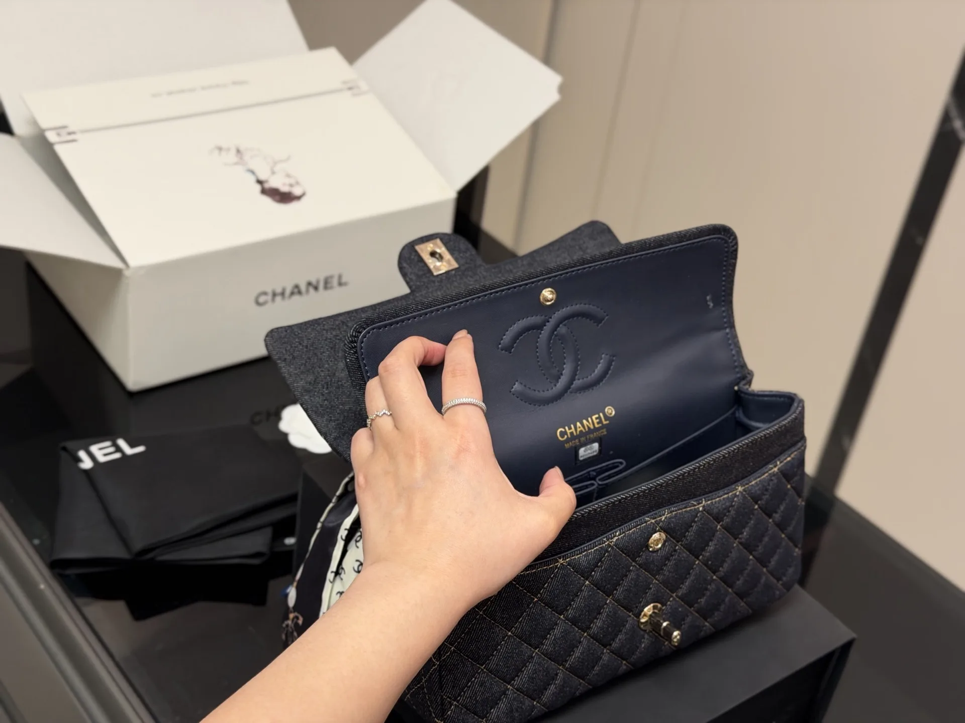Chanel CF Quilted Denim Shoulder Bag D36017915 — view 4