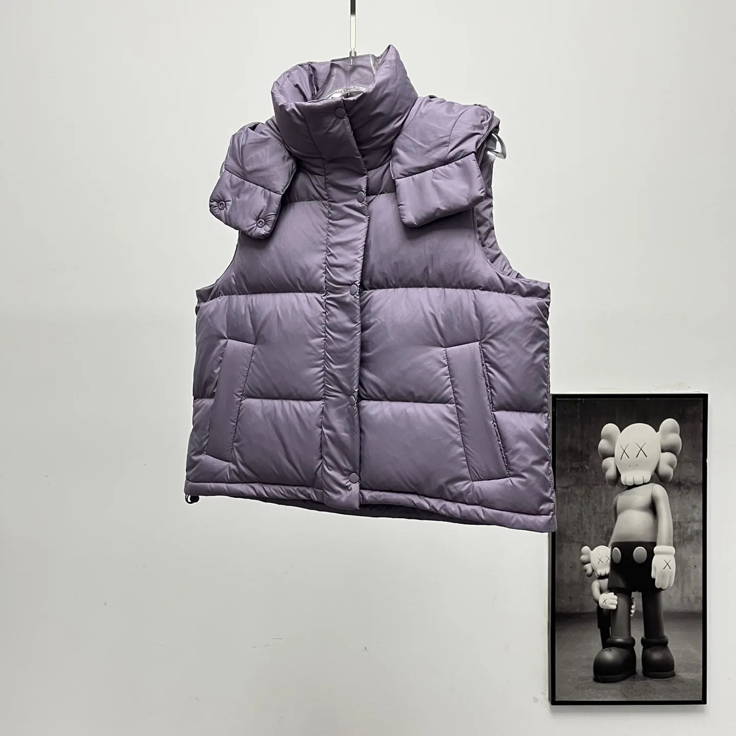 Wunder Puff Hooded Down Vest D36019024 — view 2