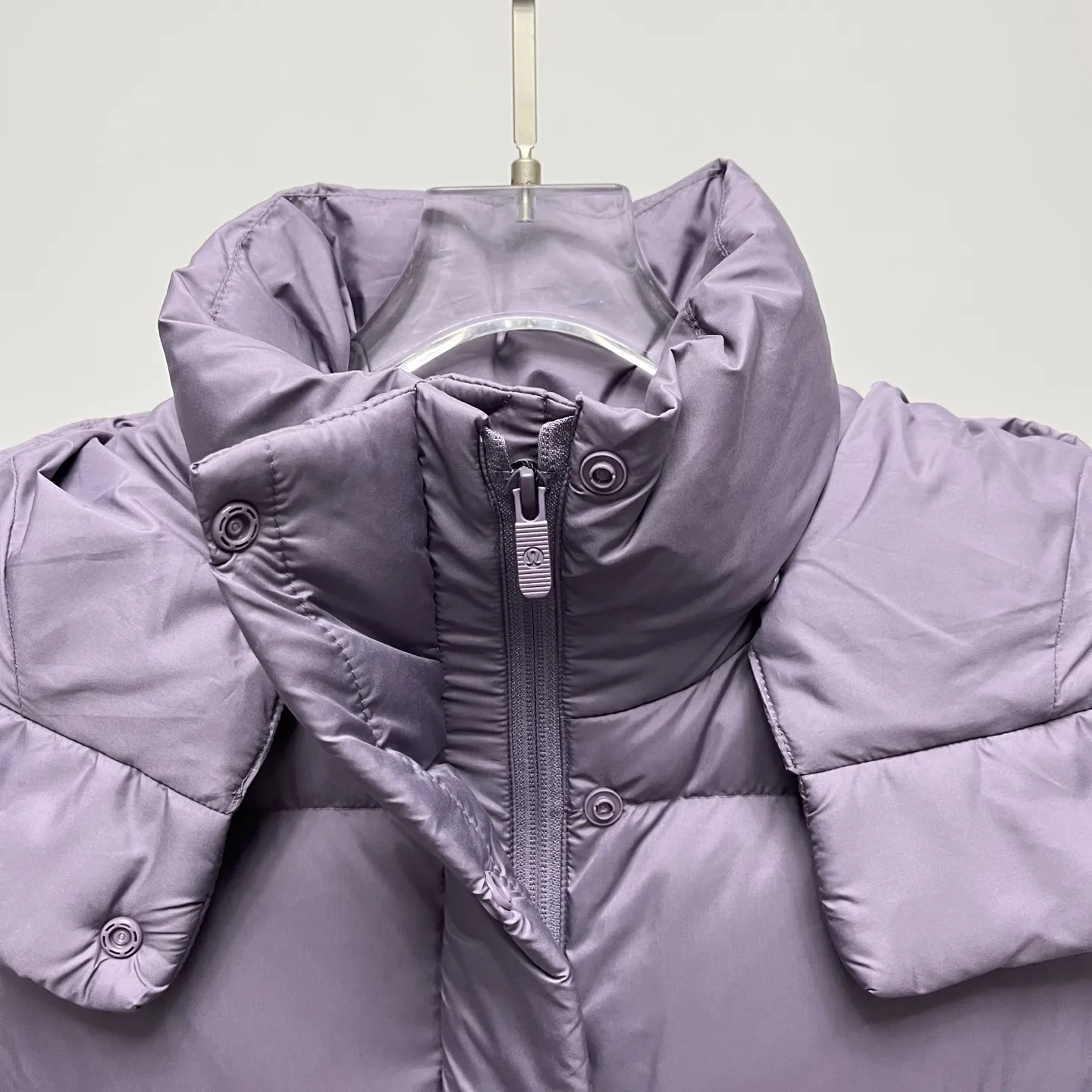 Wunder Puff Hooded Down Vest D36019024 — view 6