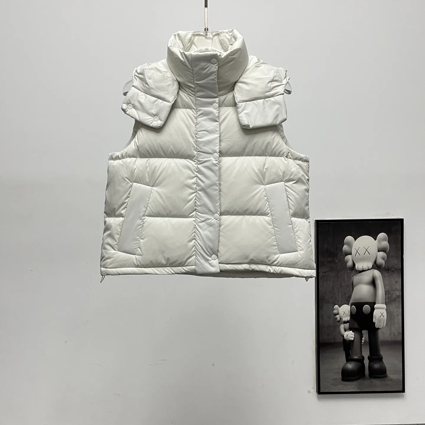 Hooded Quilted Down Puffer Vest D36019021