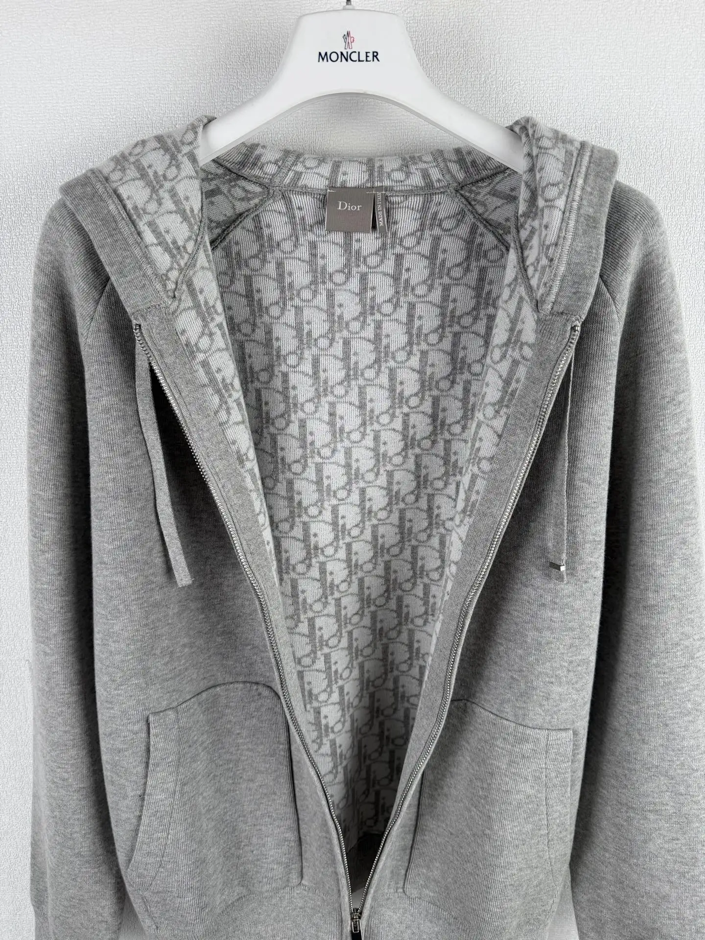 Oblique Jacquard Hooded Knit Cardigan D36523632 — view 8