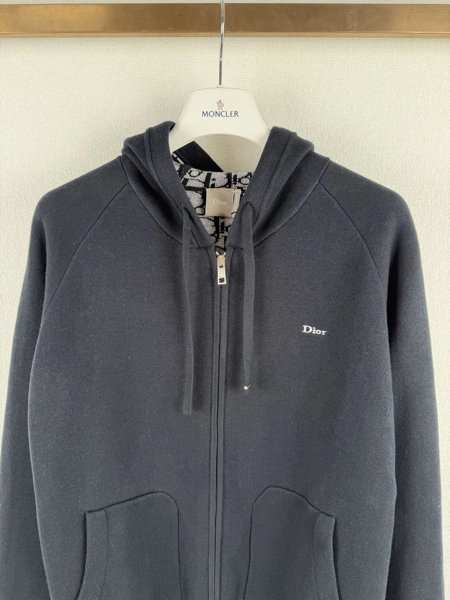 Oblique Jacquard Hooded Knit Cardigan D36523631 — view 2