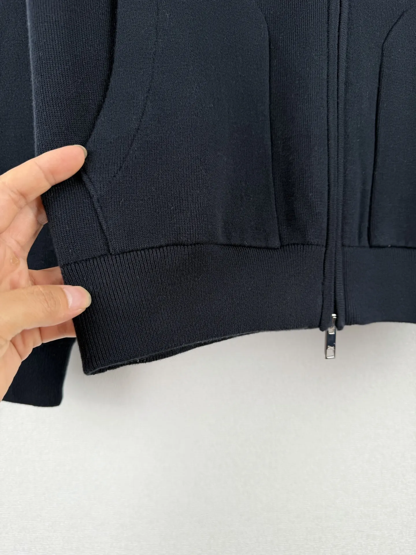 Oblique Jacquard Hooded Knit Cardigan D36523631 — view 9