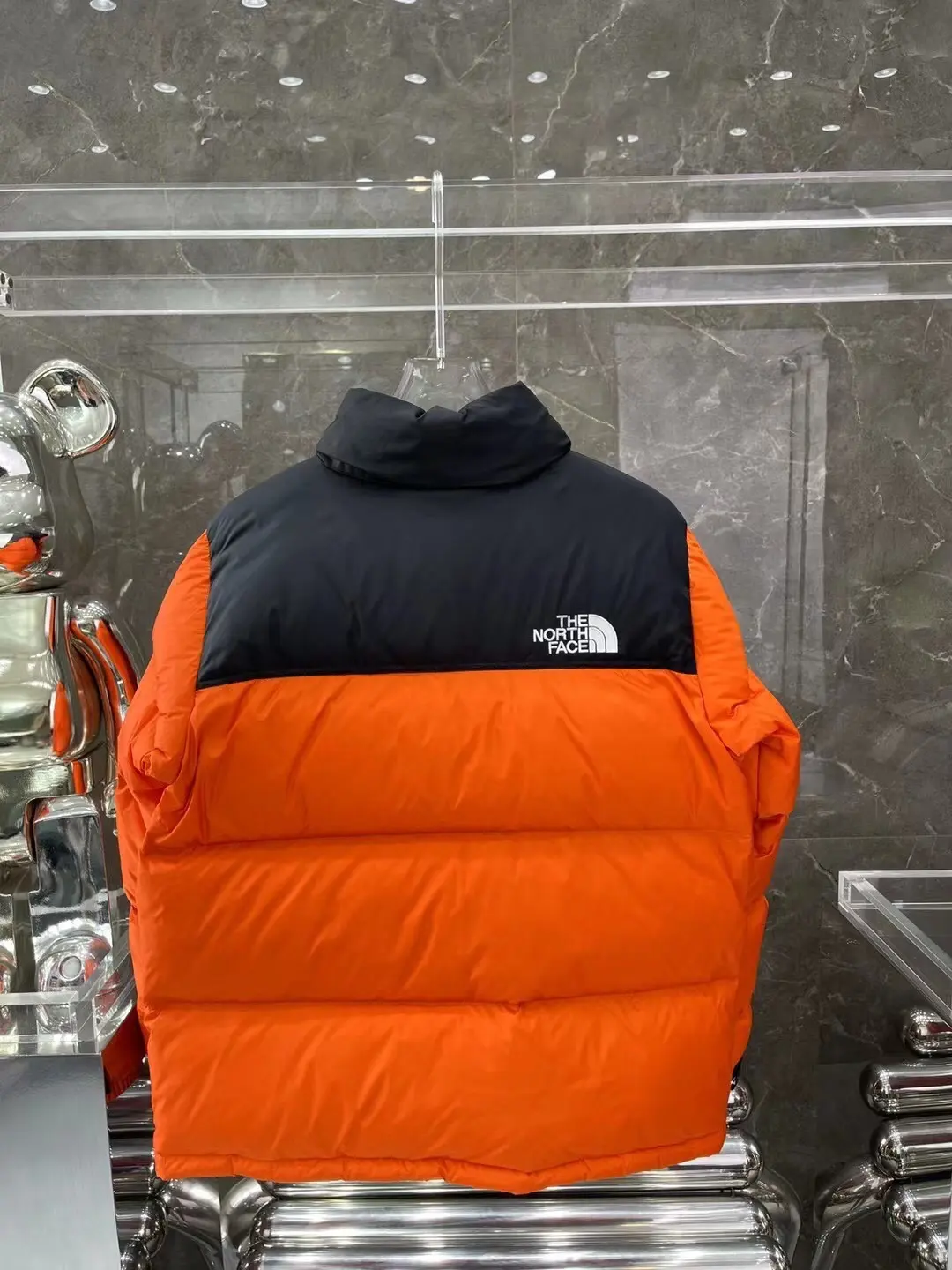 1996 Retro Nuptse Down-Filled Puffer Jacket D37020759 — view 8