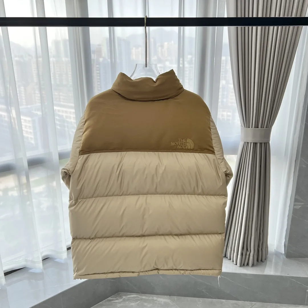 1996 Retro Nuptse Down-Filled Puffer Jacket D37020764 — view 3