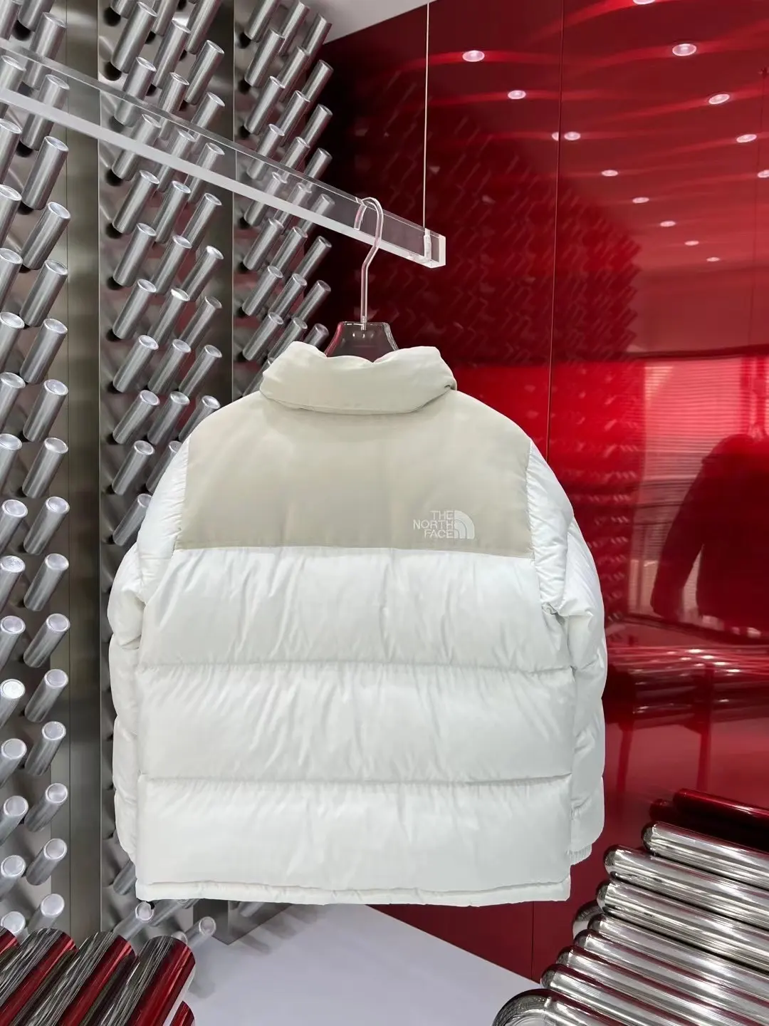 1996 Retro Nuptse Down-Filled Puffer Jacket D37020763 — view 9