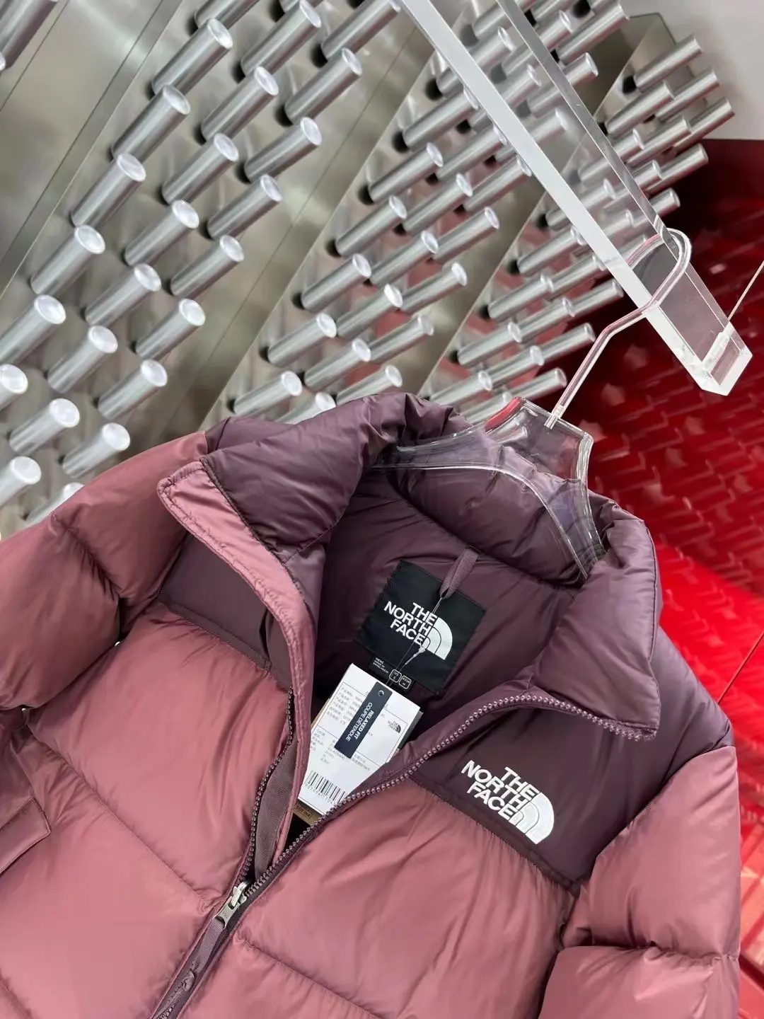 1996 Retro Nuptse Down Jacket D37020761 — view 7