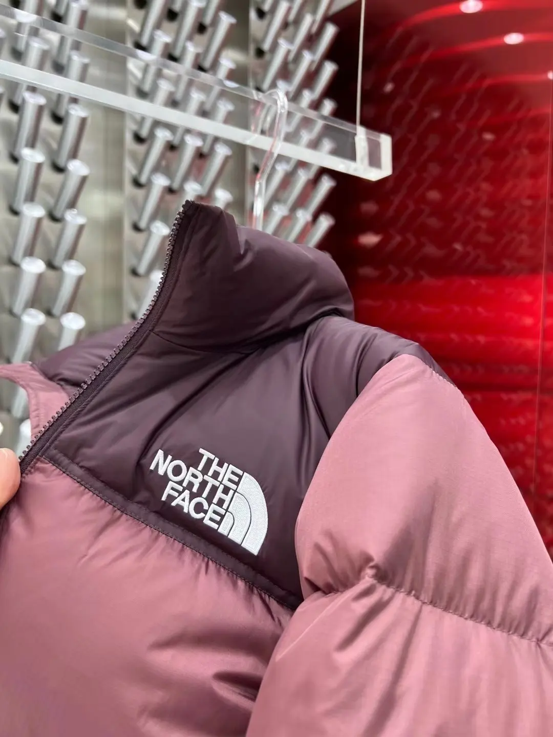1996 Retro Nuptse Down Jacket D37020761 — view 8