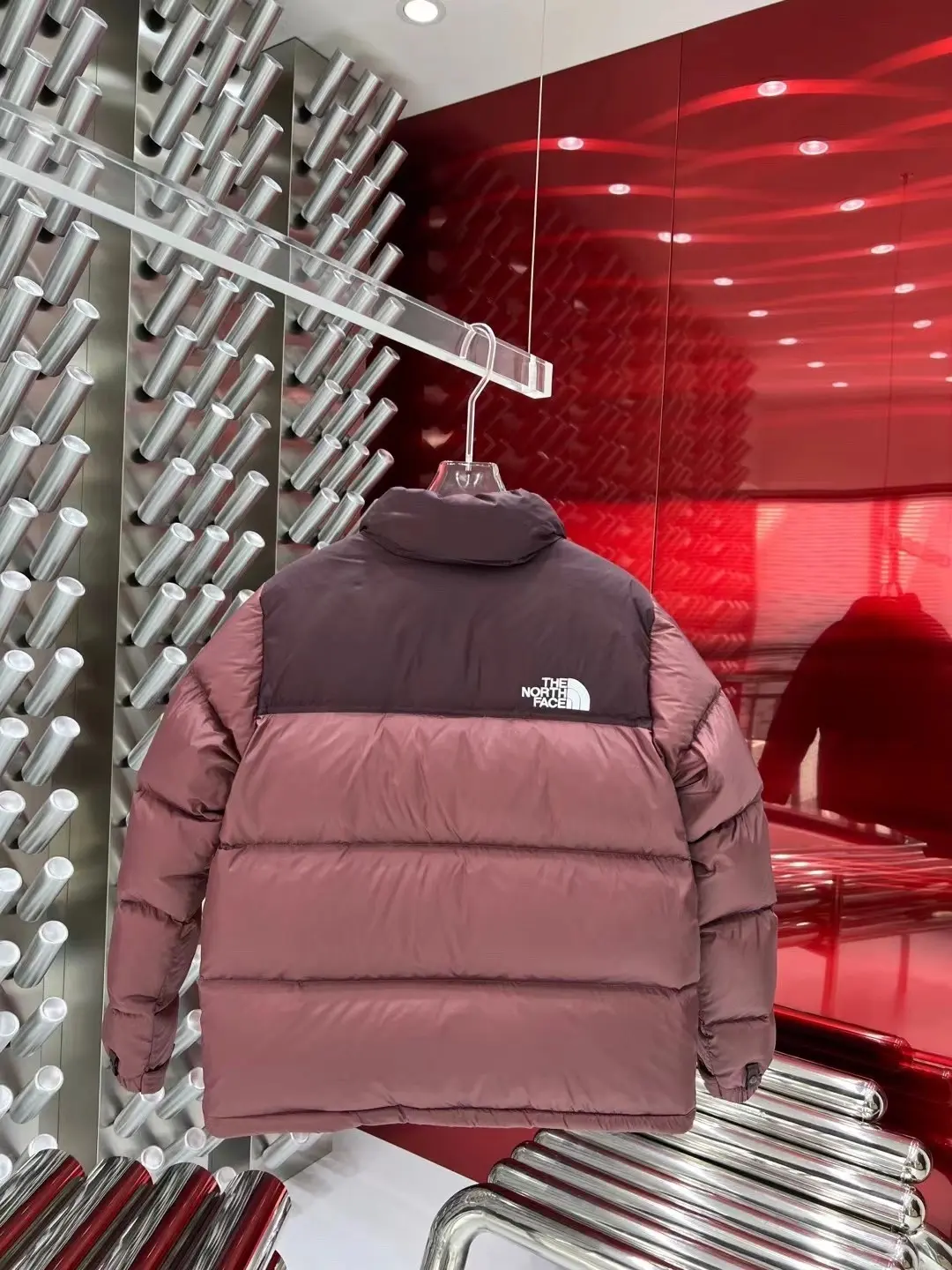 1996 Retro Nuptse Down Jacket D37020761 — view 9