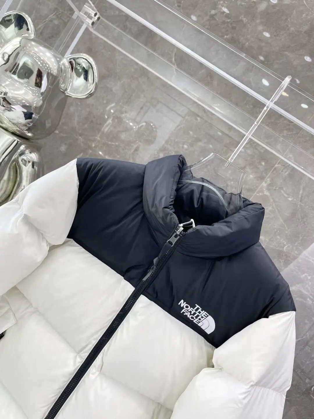 1996 Retro Nuptse Down Jacket D37020756 — view 2
