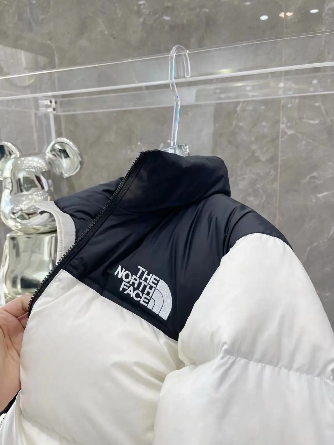 1996 Retro Nuptse Down Jacket D37020756 — view 7