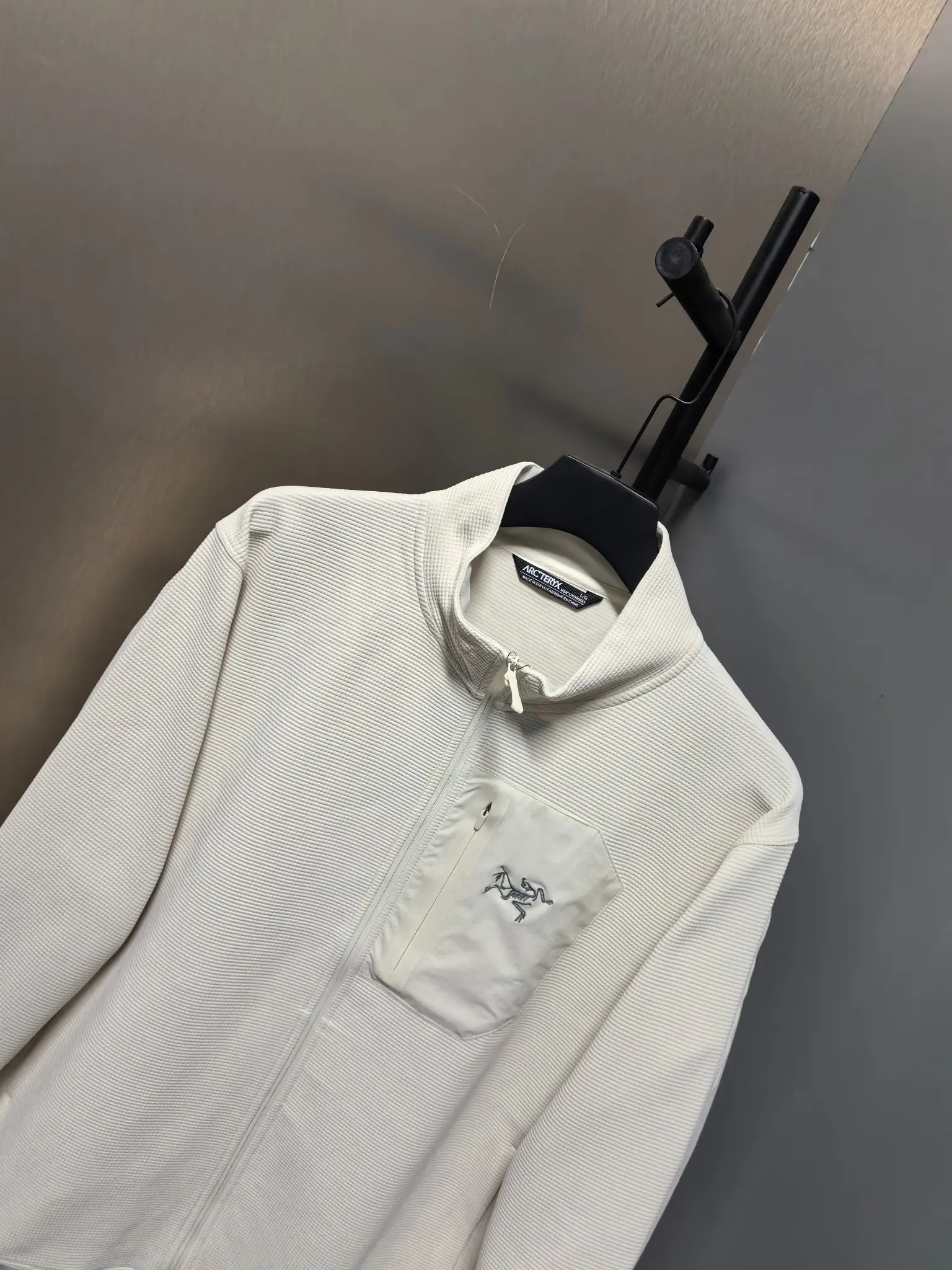 Waffle-Knit Zip-Up Performance Jacket D37020833 — view 7