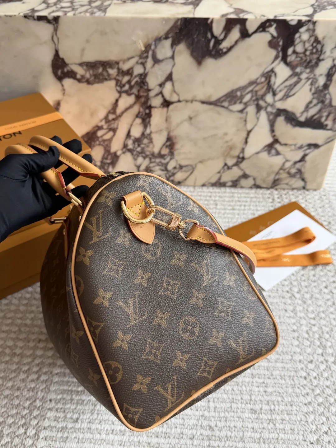Speedy 30 Monogram Canvas Bandoulière Bag D37018045 — view 14