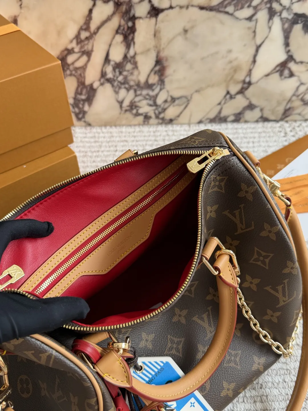 Speedy 30 Monogram Canvas Bandoulière Bag D37018045 — view 17
