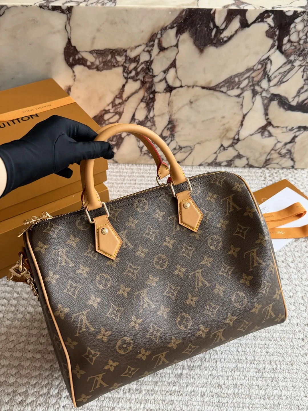 Speedy 30 Monogram Canvas Bandoulière Bag D37018045 — view 18