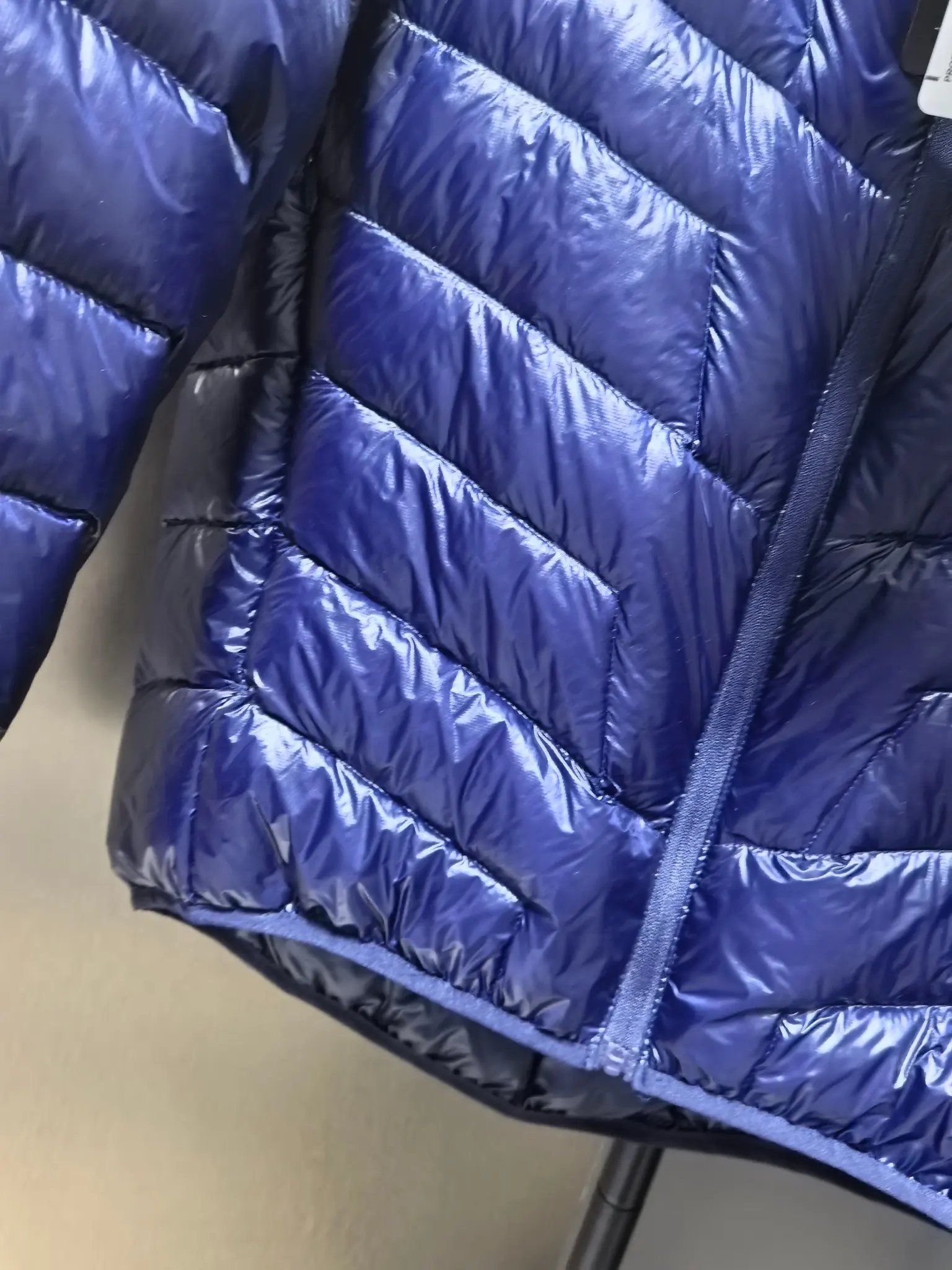 GT Zero 900-Fill Lightweight Down Jacket D38015180 — view 5