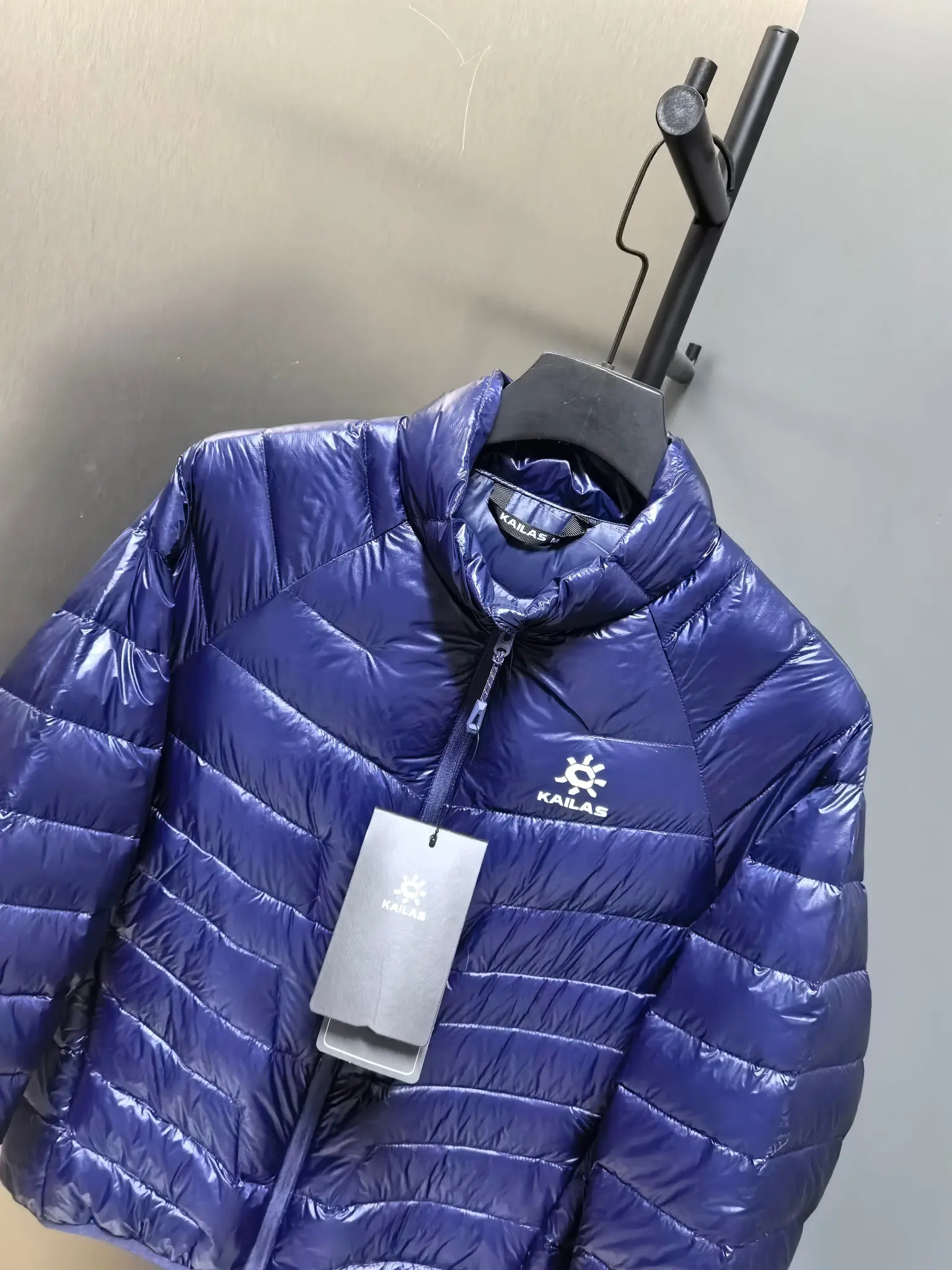 GT Zero 900-Fill Lightweight Down Jacket D38015180 — view 6