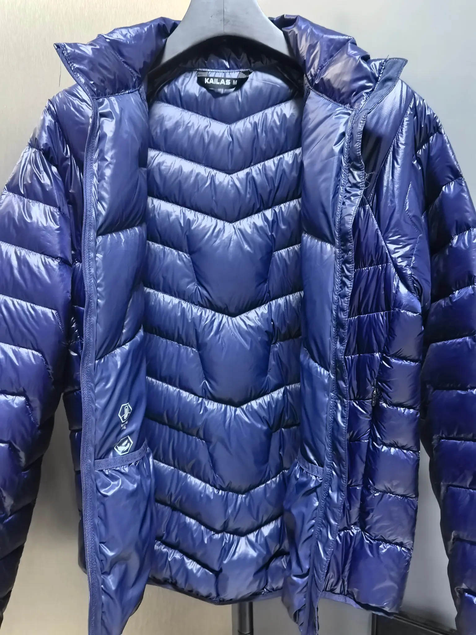 GT Zero 900-Fill Lightweight Down Jacket D38015180 — view 8