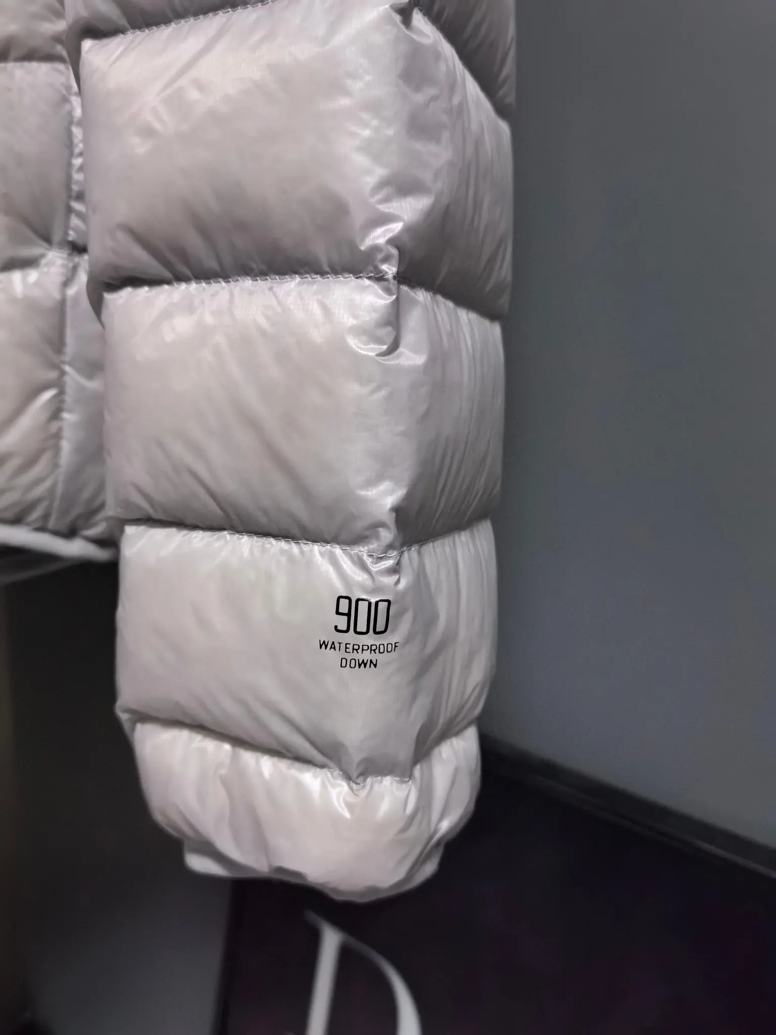 GT Zero 900-Fill Lightweight Down Jacket D38015181 — view 4