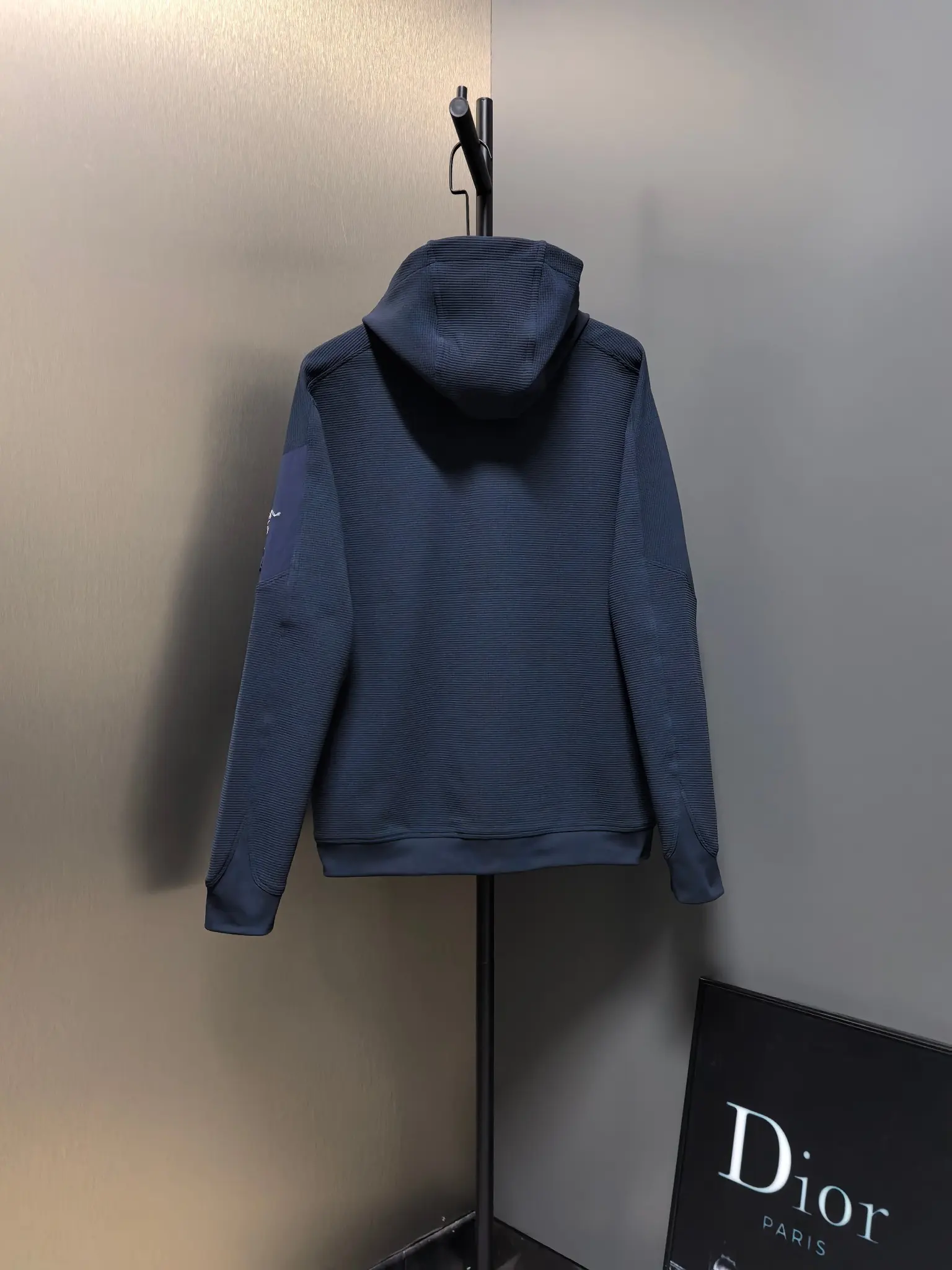 Waffle-Knit Zip-Up Hooded Jacket D38020829 — view 9