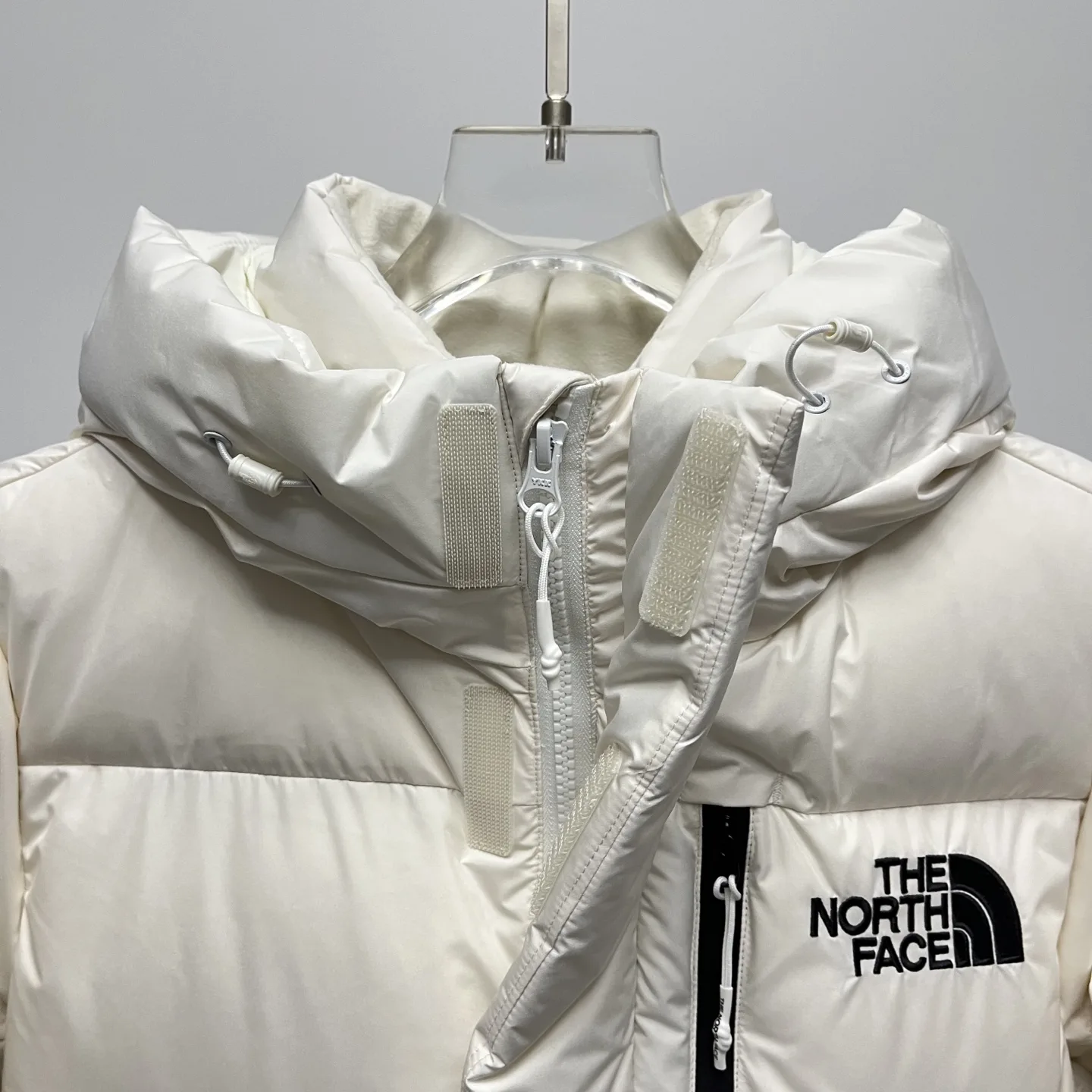 Longline Hooded Down-Filled Puffer Coat D38019046 — view 8