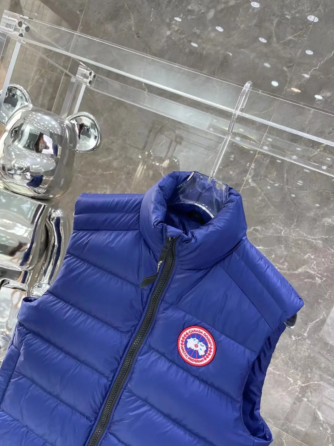Canada Goose Down-Filled Puffer Gilet D39020852 — view 2