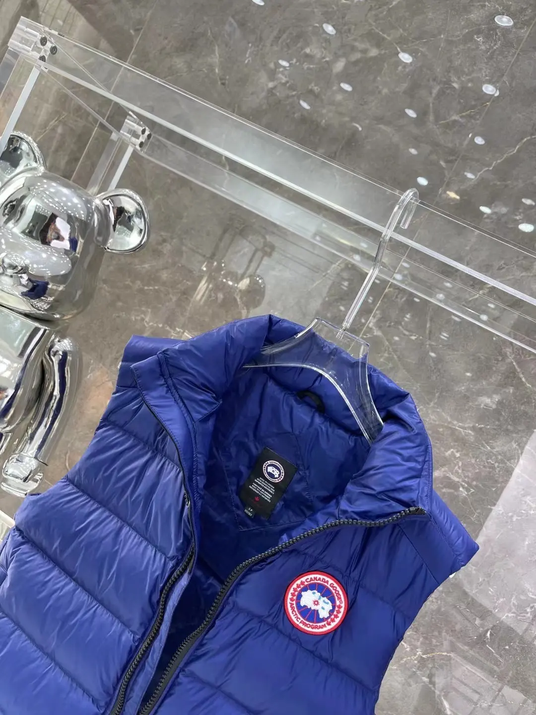 Canada Goose Down-Filled Puffer Gilet D39020852 — view 9
