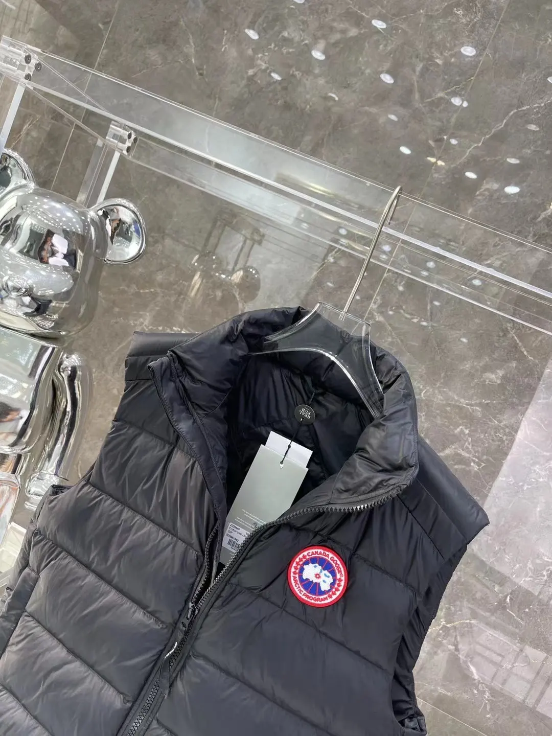 Canada Goose Quilted Down Gilet D39020853 — view 6