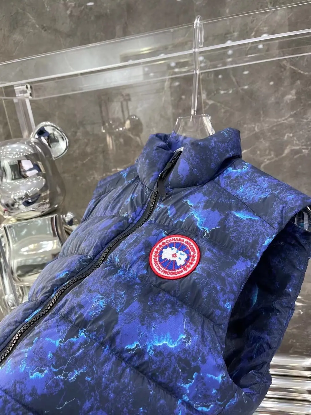 Canada Goose Down-Filled Quilted Gilet D39020850 — view 6