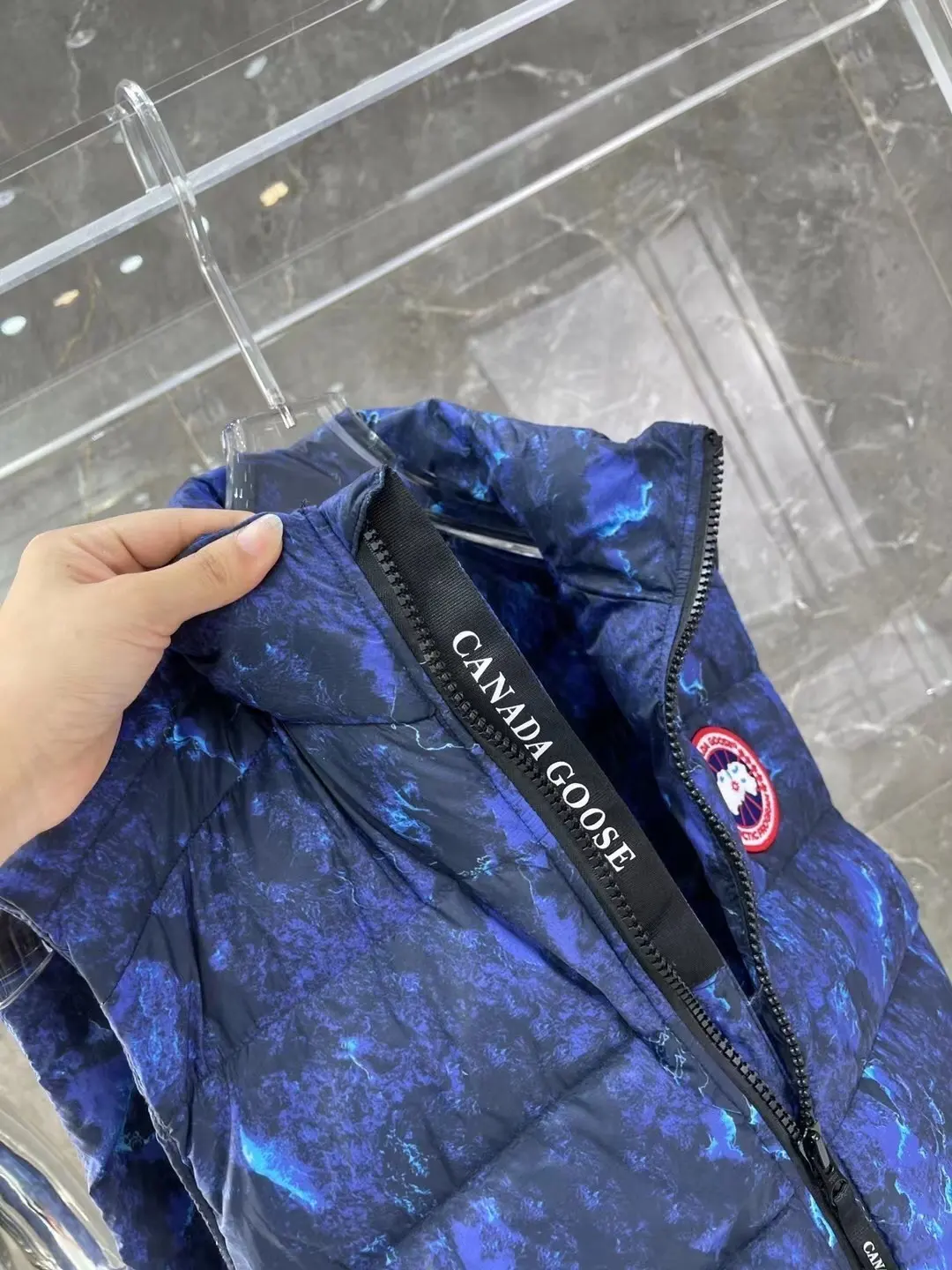 Canada Goose Down-Filled Quilted Gilet D39020850 — view 7