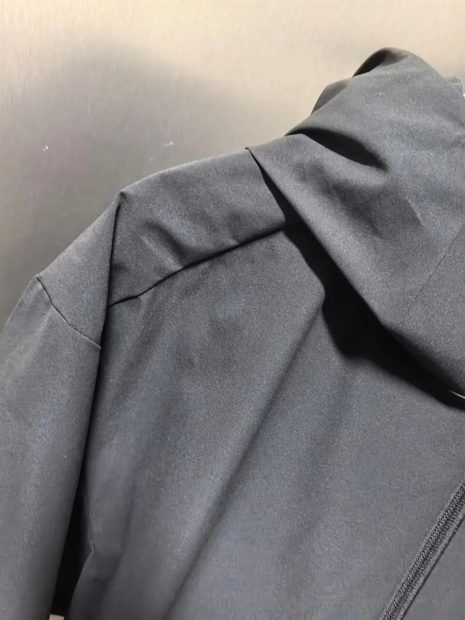 KR-Reviver GORE-TEX Windstopper Softshell Jacket D39520818 — view 2