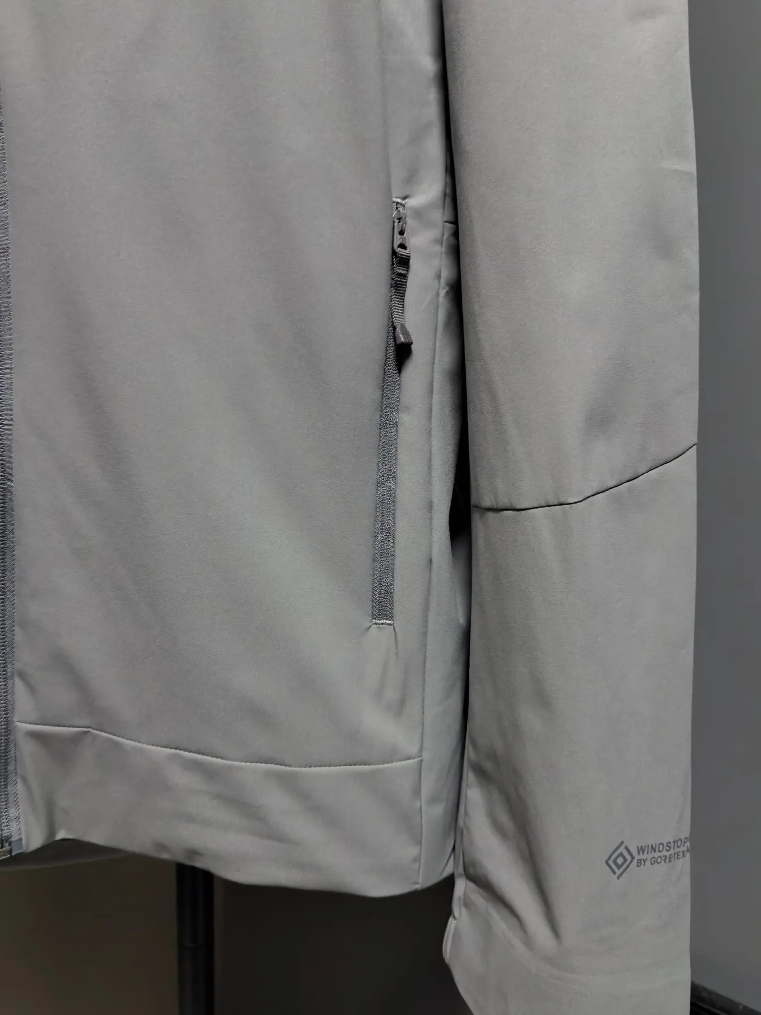 KR-Reviver GORE-TEX WINDSTOPPER Softshell Jacket D39520819 — view 7
