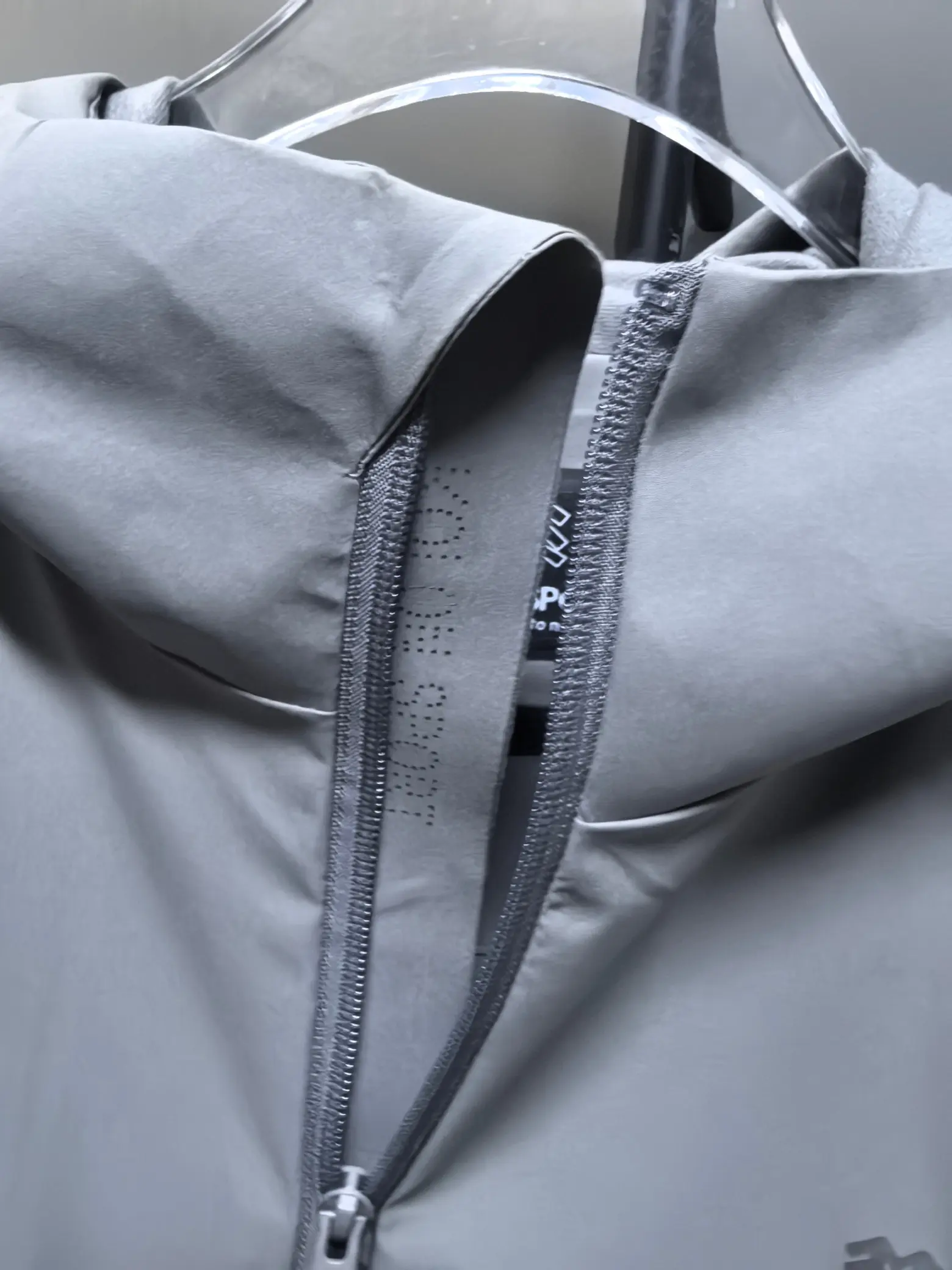 KR-Reviver GORE-TEX WINDSTOPPER Softshell Jacket D39520819 — view 9