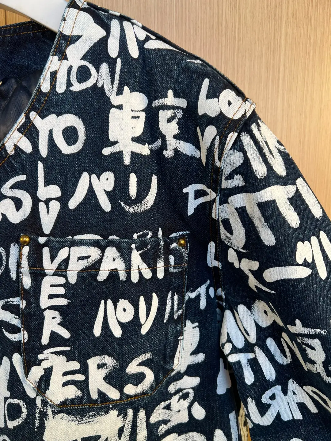 Nigo Graffiti Print Denim Padded Jacket D43019268 — view 6