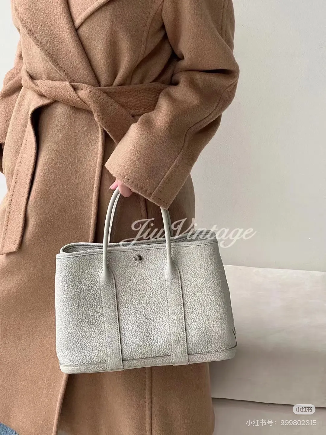 Garden Party 30 Grained Leather Tote Bag D43517825 — view 5