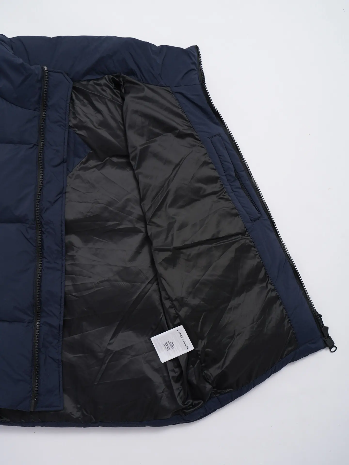 Lawrence Down-Filled Quilted Gilet D44020864 — view 7